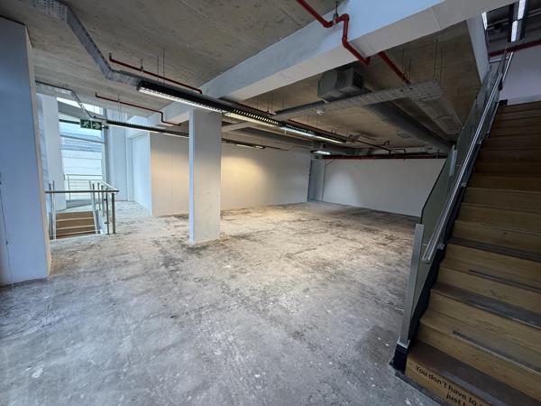 352 m² Commercial space