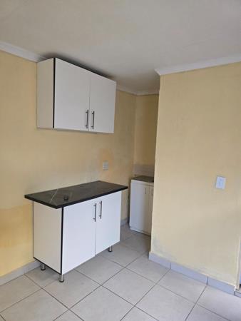 1 Bedroom House