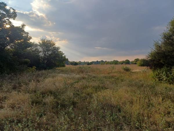 2 140 m² Land