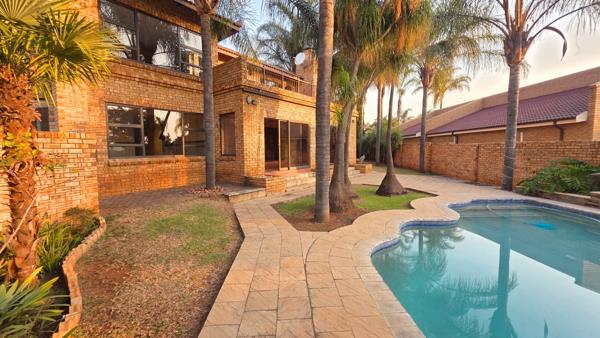 5 Bedroom House