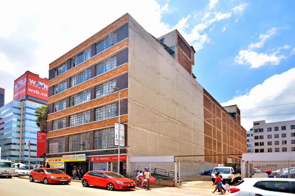 1 Bedroom Apartment