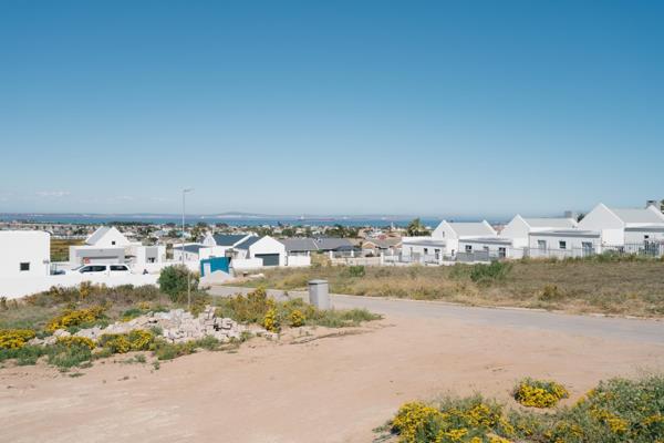 556 m² Land