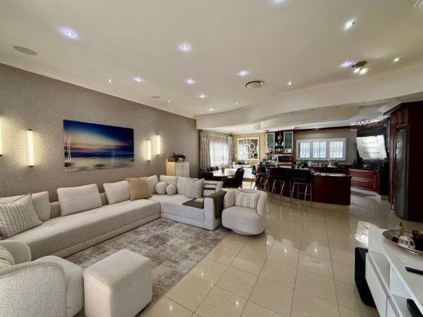4 Bedroom Townhouse