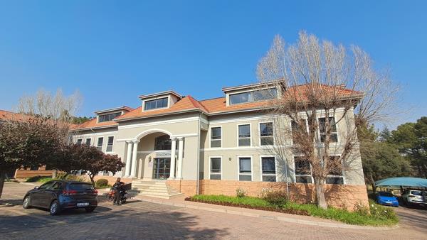 325 m² Office Space