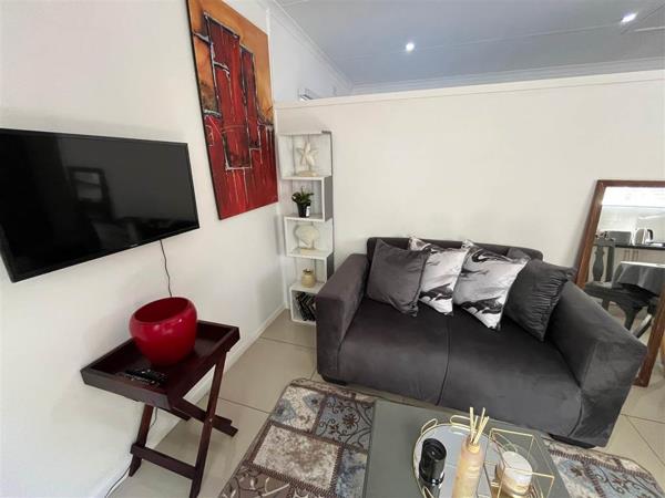1 Bedroom Garden Cottage