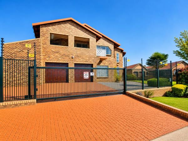 6 Bedroom House