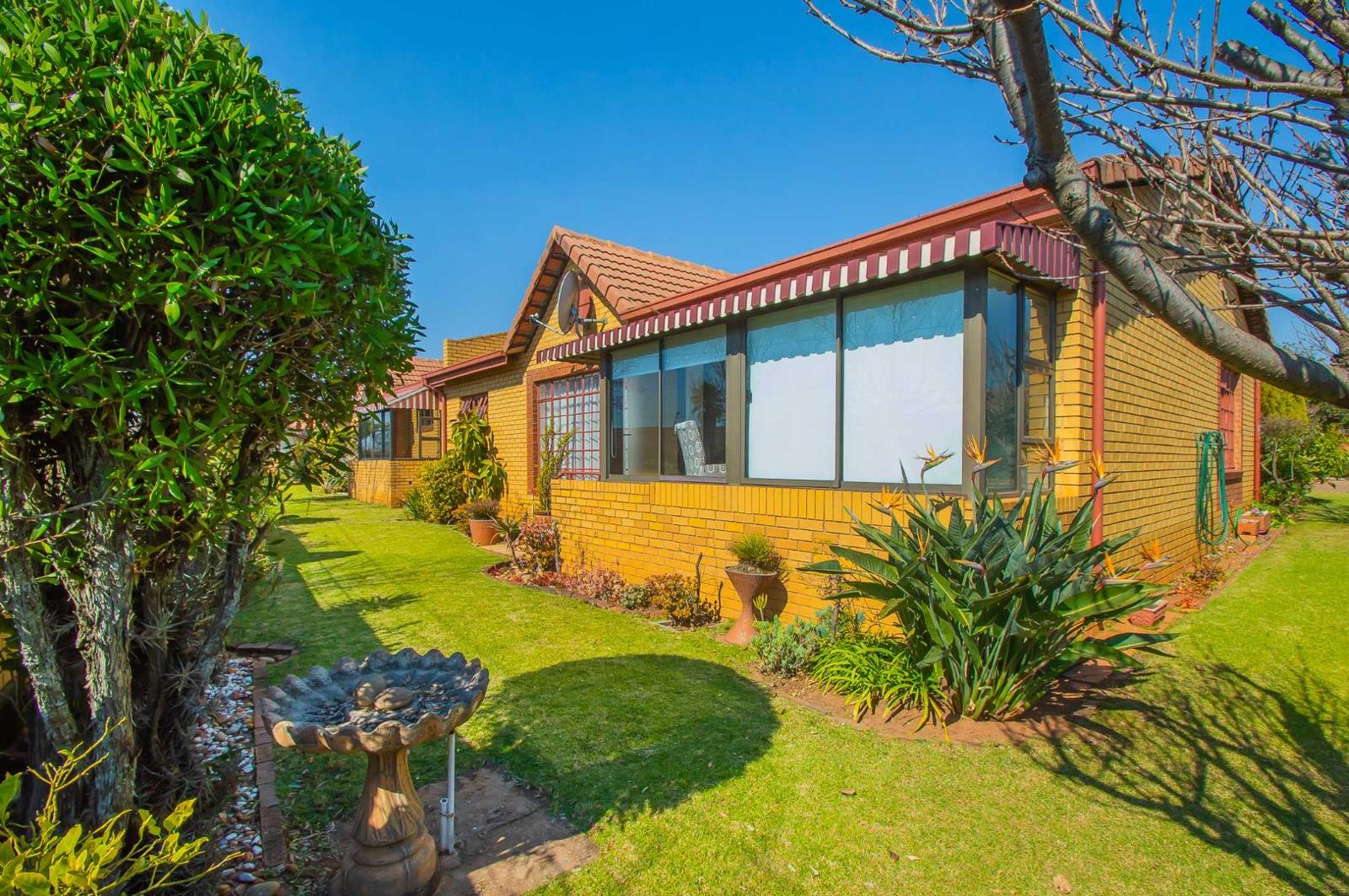 2 Bedroom Townhouse in Wilro Park