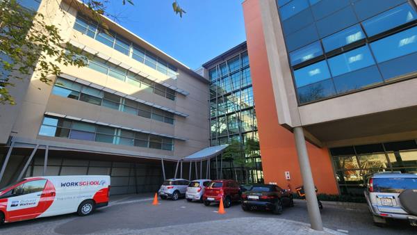 307 m² Commercial space