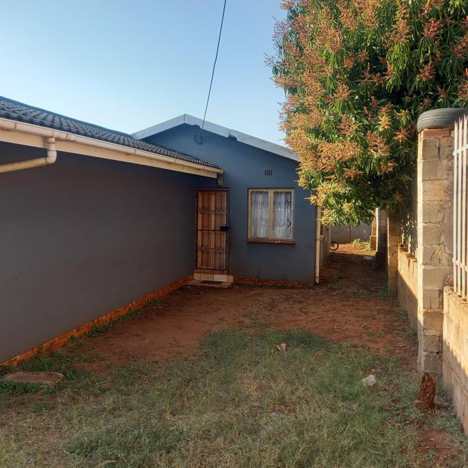 2 Bedroom House