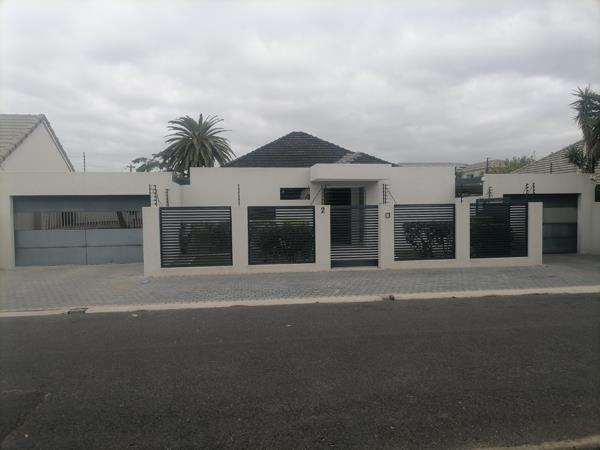 5 Bedroom House
