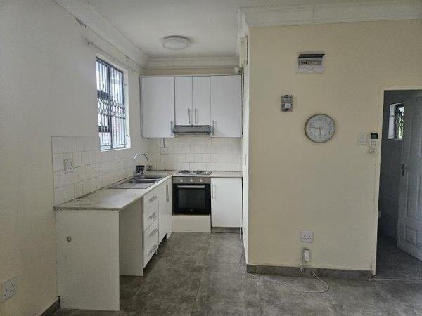 0.5 Bedroom Flat