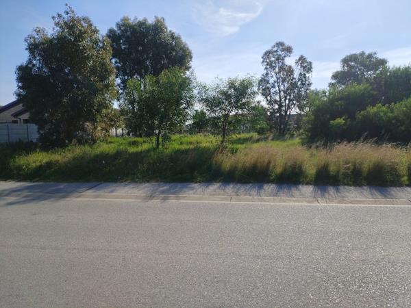 905 m² Land