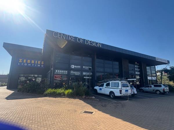 1 640 m² Commercial space