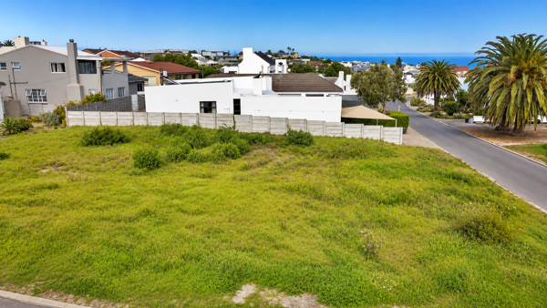 609 m² Land
