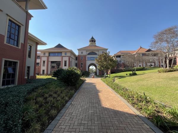 111 m² Commercial space