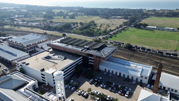 261 m² Commercial space