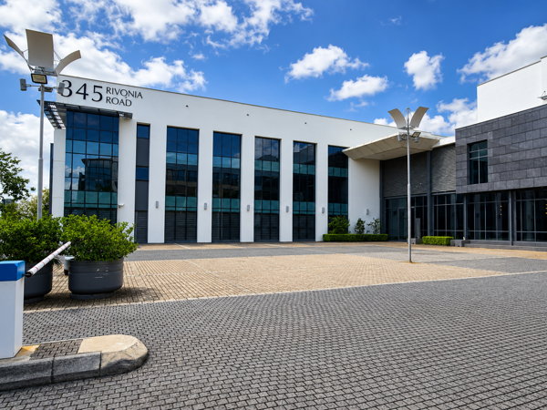 356 m² Commercial space