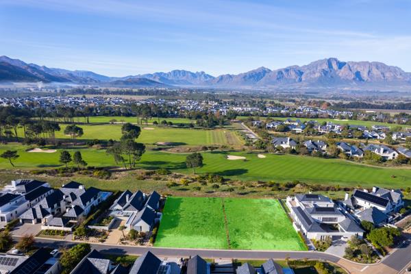 1 311 m² Land