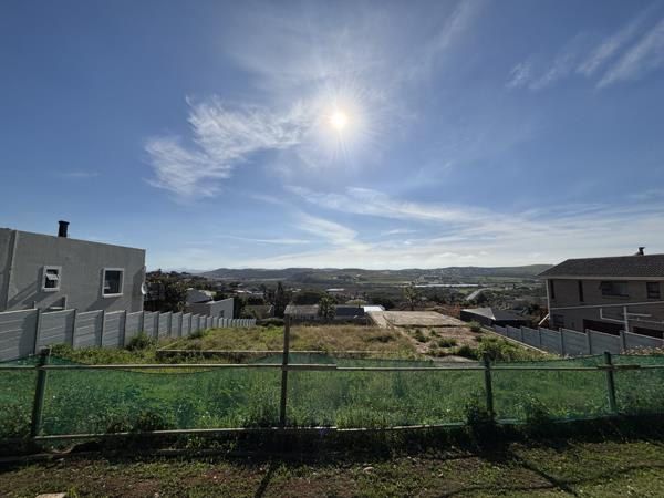 982 m² Land