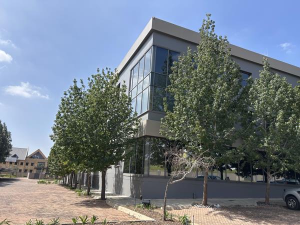 211 m² Commercial space