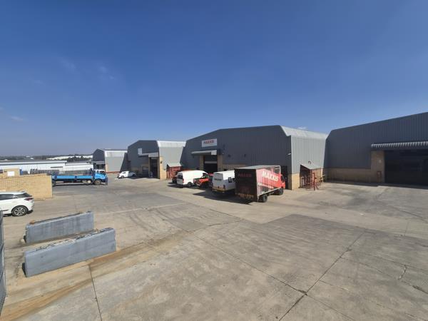 1 695 m² Industrial space