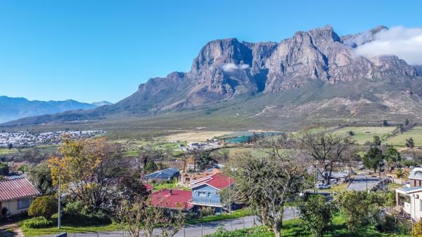 491 m² Land