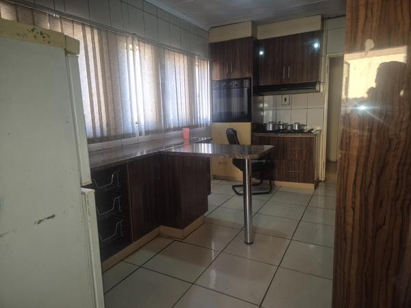 11 Bedroom House