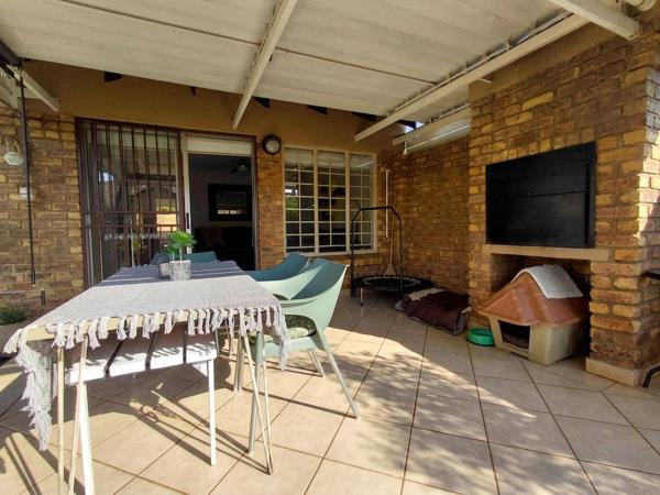 2 Bedroom Simplex