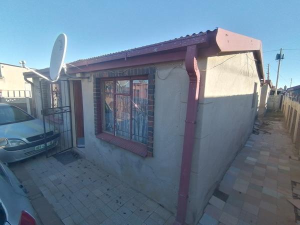 2 Bedroom House