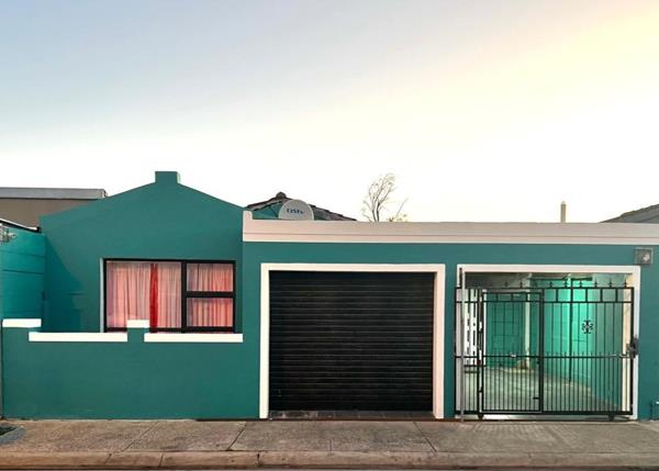 2 Bedroom House