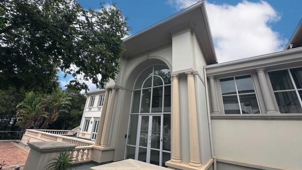 565 m² Commercial space
