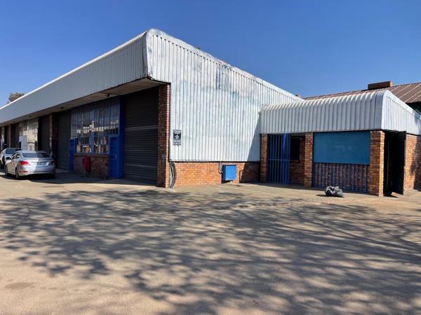250 m² Commercial space
