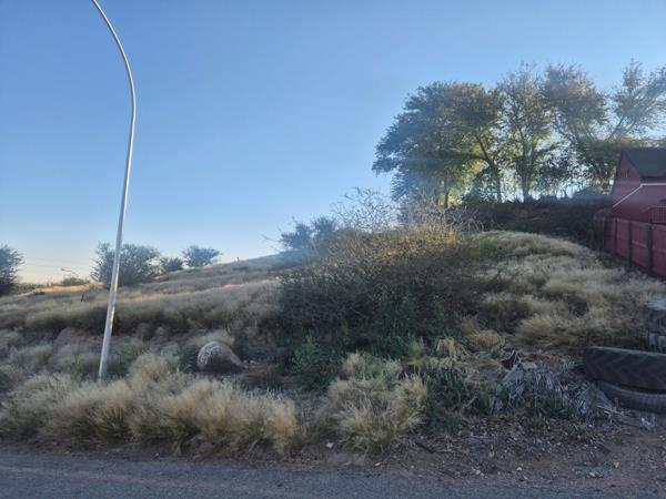 1 284 m² Land