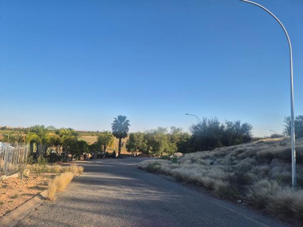 1 284 m² Land