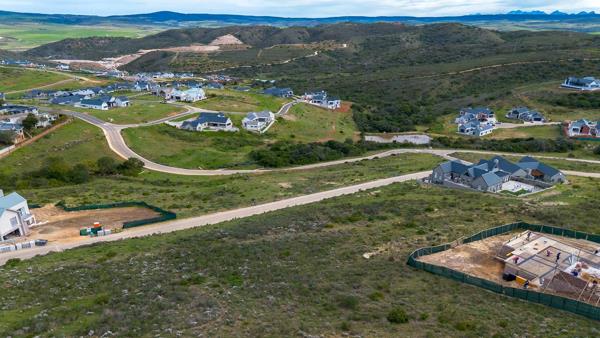 1 582 m² Land