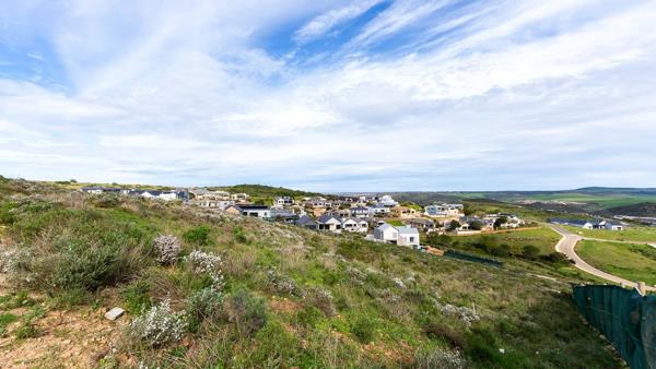 1 582 m² Land