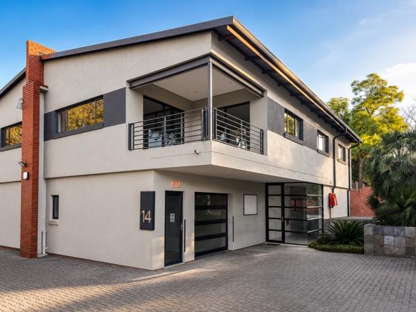 240 m² Commercial space