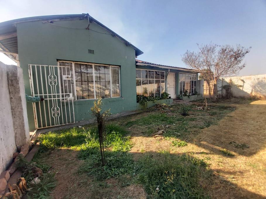 1.7 ha Smallholding