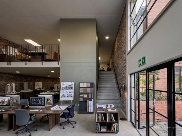 229 m² Commercial space
