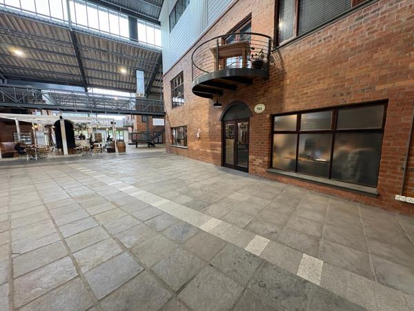 296 m² Retail Space
