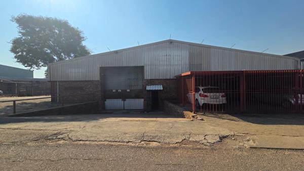 1 072 m² Industrial space