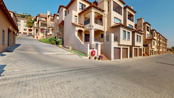 4 Bedroom Townhouse