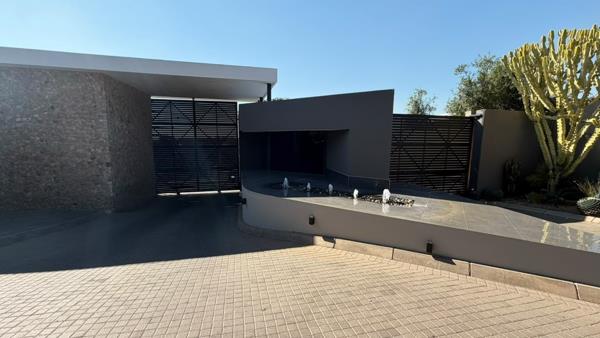 4 Bedroom Townhouse