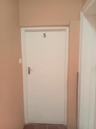 1 Bedroom House
