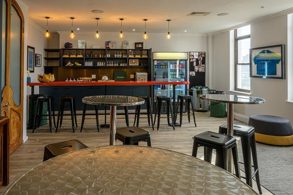 3 225 m² Commercial space