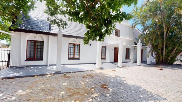 6 Bedroom House