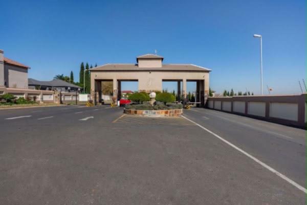 3 Bedroom Townhouse
