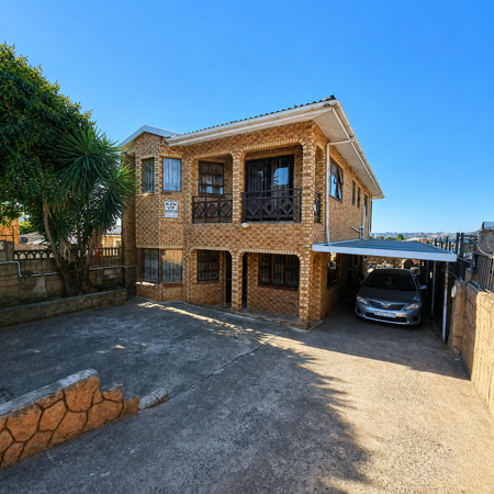6 Bedroom House