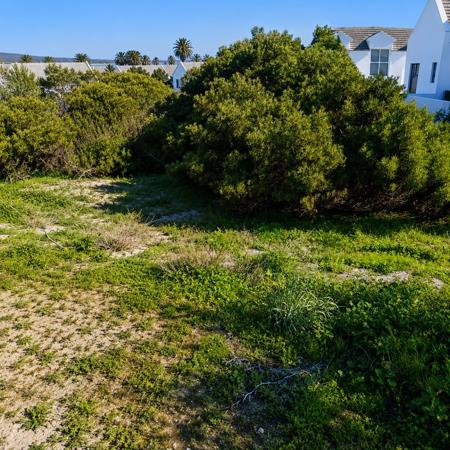 450 m² Land