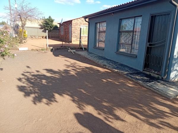 2 Bedroom House